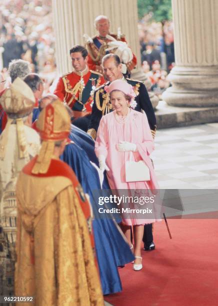 Queen Elizabeth II & Prince Philip arrive at St Paul's Cathedral, for Thanksgiving service, to celebrate HRH Silver Jubilee, Tuesday 7th June 1977.