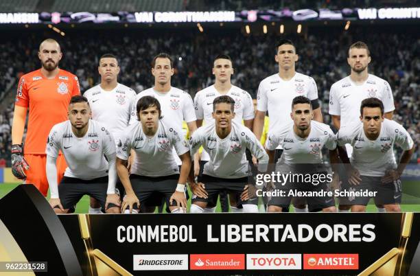 Players of Corinthians of Brazil pose for photo before the match for the Copa CONMEBOL Libertadores 2018 at Arena Corinthians Stadium on May 24, 2018...