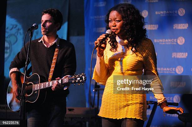 Sam And Ruby Photos and Premium High Res Pictures - Getty Images