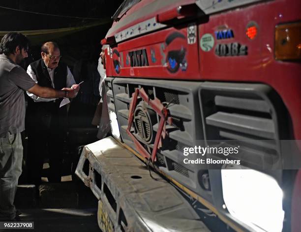 Bhure Rang 164 National Roads Authority Stock Photos, High-Res Pictures, and ...
