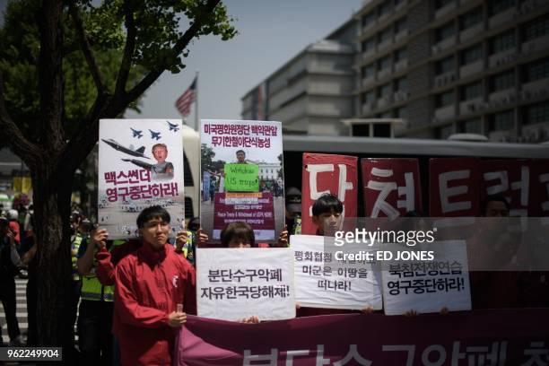 Anti-US protesters hold a rally outside the US embassy in Seoul on May 25, 2018. - Donald Trump's abrupt cancellation of a summit with Kim Jong Un...