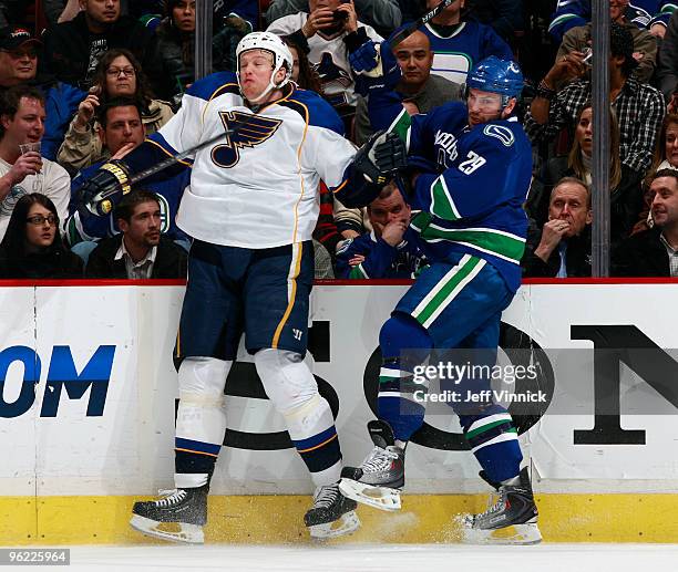 Aaron Rome 128 Aaron Winchester Photos & High Res Pictures - Getty Images