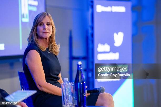 395 Jill Gregory Stock Photos, High-Res Pictures, and Images - Getty Images