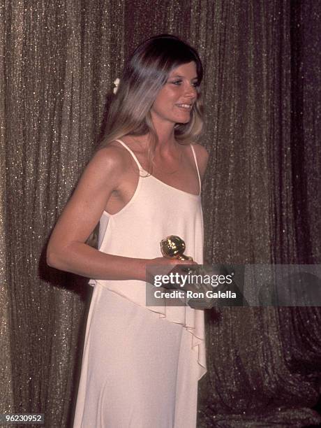 Actress Katharine Ross attends the 34th Annual Golden Globe Awards on January 29, 1977 at Beverly Hilton Hotel in Beverly Hills, California.