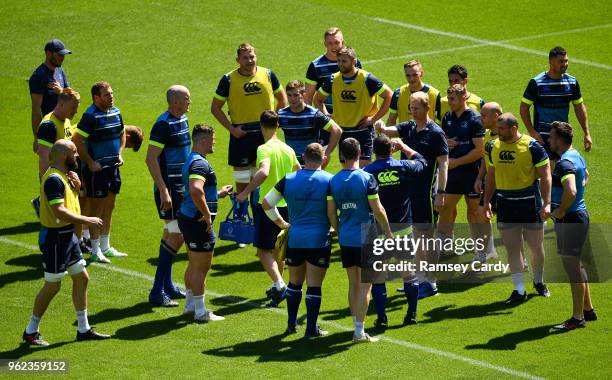 Dublin , Ireland - 25 May 2018; Head coach Leo Cullen speaks to his team during the Leinster captains run at the Aviva Stadium in Dublin.