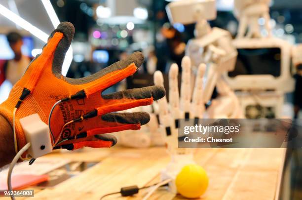 Testo Inmoov 27 Inmoov Stock Photos, High-Res Pictures, and Images - Getty Images