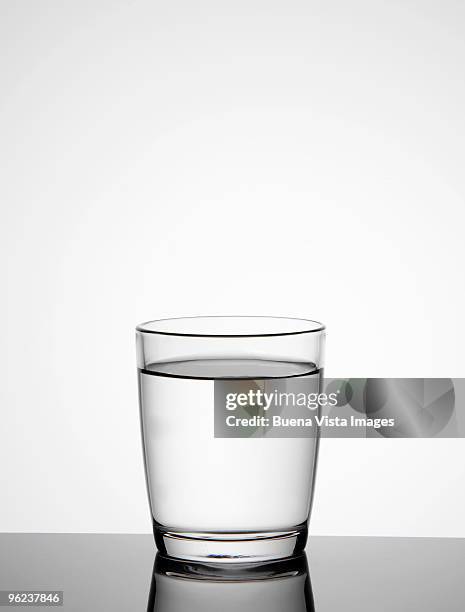 pure drinking water - glas wasser stock-fotos und bilder