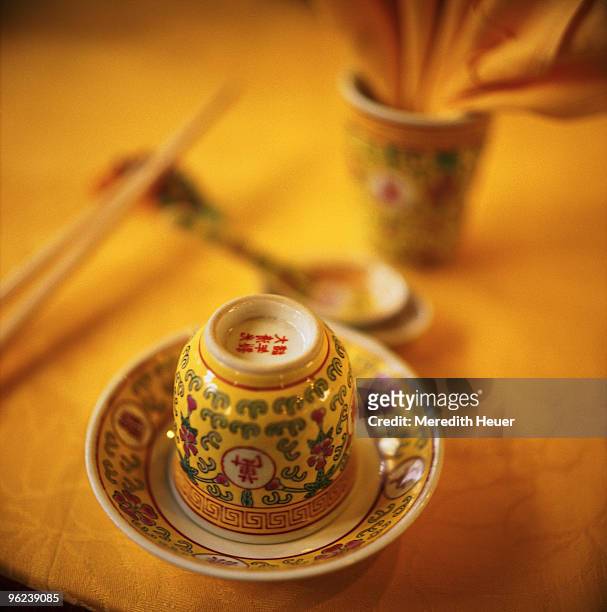 chinese place setting - word cup ストックフォトと画像