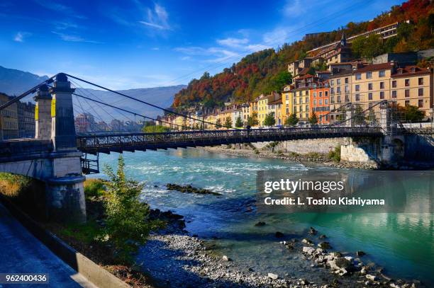autumn in grenoble, france - grenoble stockfoto's en -beelden