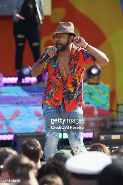 Shaggy performs on ABC's "Good Morning America" show at Rumsey Playfield, Central Park on May 25, 2018 in New York City.