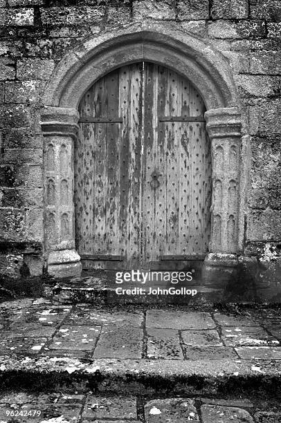 ancient doorway - stone arch stock pictures, royalty-free photos & images