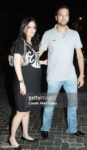 Anu and Sunny Deewan during Karisma Kapoor's house warming party in Mumbai on January 26, 2010.