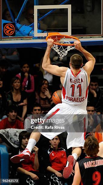 Linas Kleiza, #11 of Olympiacos Piraeus in action during the Euroleague Basketball 2009-2010 Last 16 Game 1 between Caja Laboral vs Olympiacos...