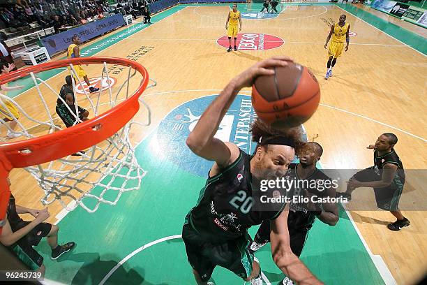 Siena Shaun Stonerook Photos and Premium High Res Pictures - Getty Images
