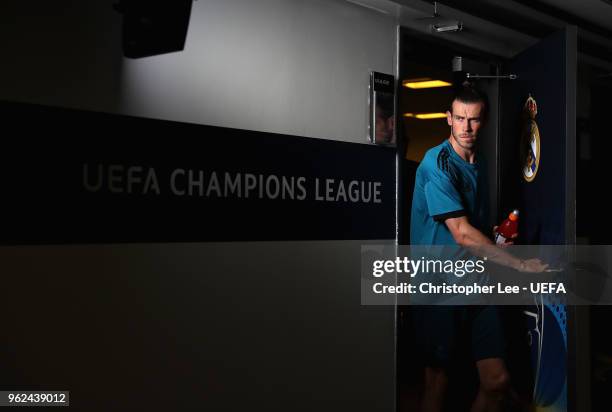 Gareth Bale of Real Madrid leaves their changing room as during the Real Madrid Training Session during the UEFA Champions League final between Real...