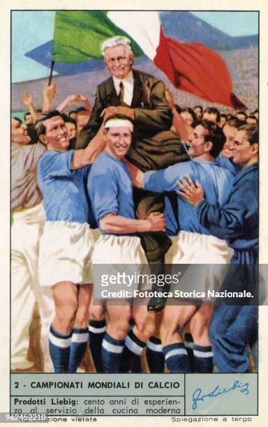 Victory Blue in Rome, June 10, 1934. The CT Vittorio Pozzo brought in triumph by the team. World Champion: Italy, second place Czechoslovakia....