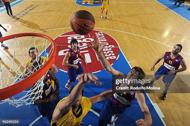 Erazem Lorbek, #25 of Regal FC Barcelona in action during the Euroleague Basketball 2009-2010 Last 16 Game 1 between Regal FC Barcelona vs Maroussi...