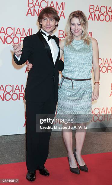 Actors Giorgio Pasotti and Valeria Bruni Tedeschi attend the premiere of 'Baciami Ancora' at Auditorium Conciliazione on January 28, 2010 in Rome,...