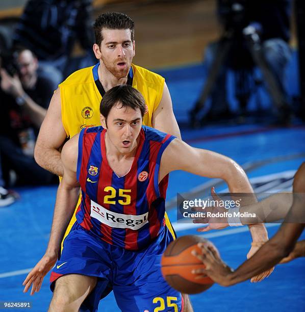 Erazem Lorbek, #25 of Regal FC Barcelona in action during the Euroleague Basketball 2009-2010 Last 16 Game 1 between Regal FC Barcelona vs Maroussi...