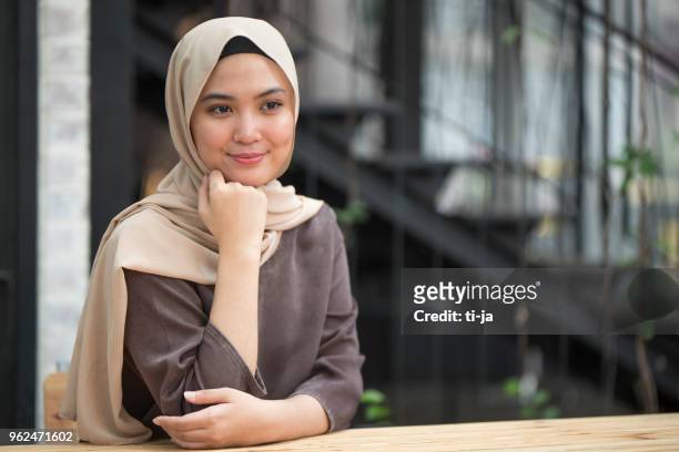 馬來西亞女孩肖像 - malaysia beautiful girl 個照片及圖片檔