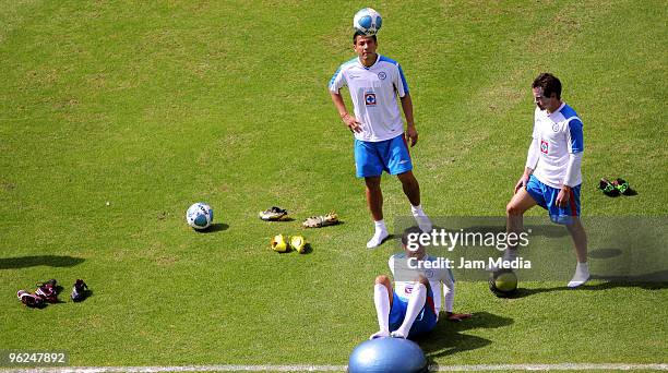 Mario Ortiz, Javier Orozco and Gerardo Torrado in action during a training session at the Azul Stadium on January 28, 2010 in Mexico City, Mexico.