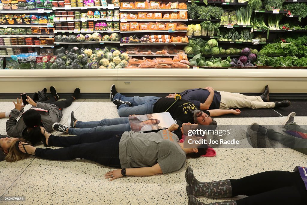 Parkland Students Protest At Publix After Grocer Donates To Pro-NRA Candidate