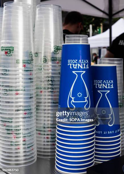 Glasses of Pepsi-Cola and Heineken are decorated with logos of the competition. On Saturday, May 26, Kiev will host the finals of the largest and...