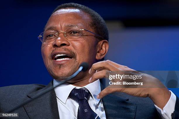 Jakaya M. Kikwete, president of Tanzania, participates in an interactive session titled "Rethinking Africa's Growth Strategy" during day two of the...