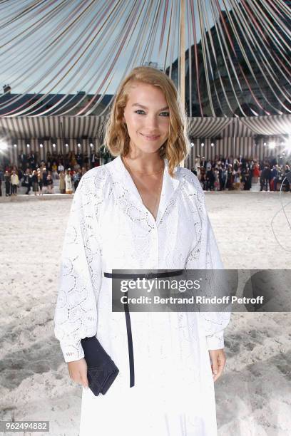 Arizona Muse attends the Christian Dior Couture S/S19 Cruise Collection on May 25, 2018 in Chantilly, France.