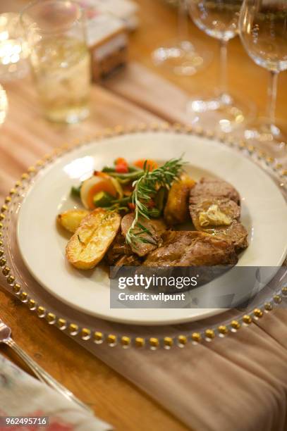 fillet steak plate - boiled potato stock pictures, royalty-free photos & images