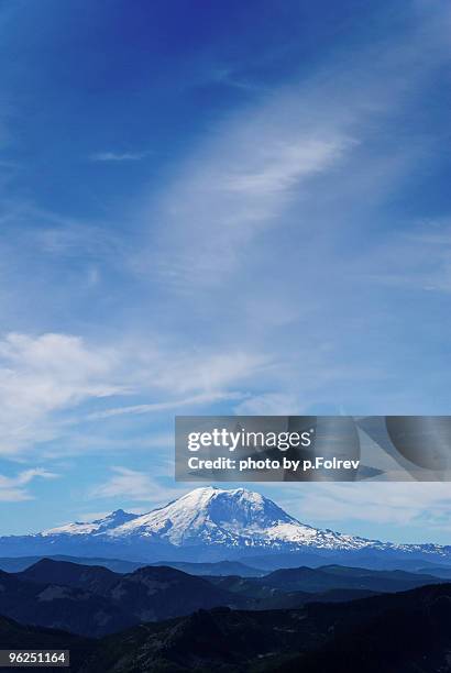 mt rainier - pfolrev stockfoto's en -beelden