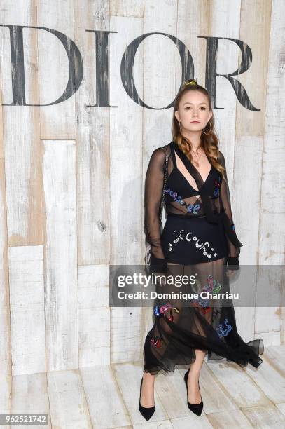 Billie Lourd poses at a photocall during Christian Dior Couture S/S19 Cruise Collection on May 25, 2018 in Chantilly, France.