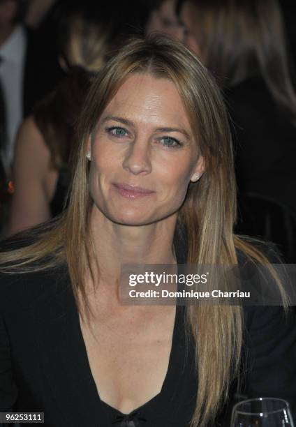 Robin Wright Penn attends Fashion Dinner For AIDS at Pavillon d'Armenonville on January 28, 2010 in Paris, France.