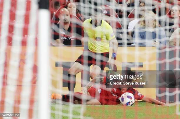 Toronto FC defender Auro keeps the ball in bounds as Toronto FC falls FC Dallas 1-0 at BMO Field in Toronto. May 25, 2018.