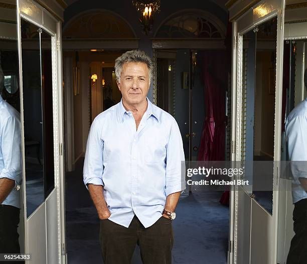 Actor Dustin Hoffman poses for a portrait shoot in London on August 11, 2008.