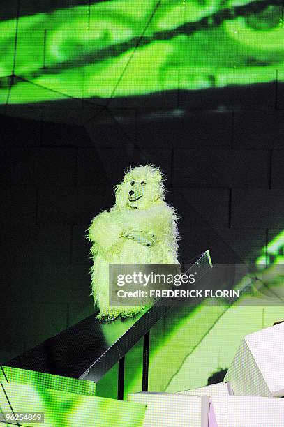 Dog performs during the rehearsal of "Mord im Burgtheater", by author and director Bulgarian director Ivan Stanev on January 27, 2010 at the Maillon...