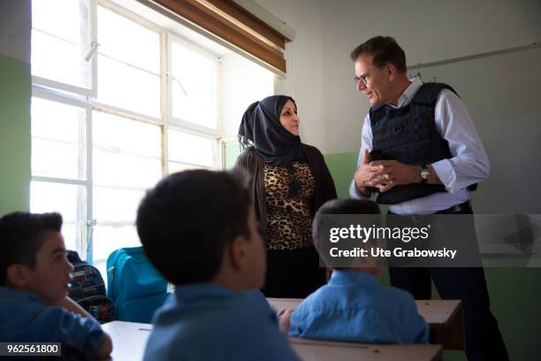 April 24: German Development Minister Gerd Mueller, CSU, is visiting the Al Huda School of UNICEF, a BMZ-funded rehabilitation center in West Mosul...