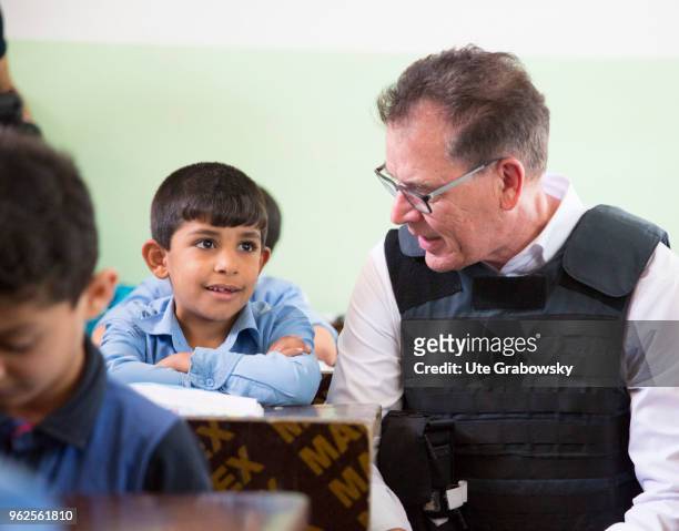 April 24: German Development Minister Gerd Mueller, CSU, is visiting the Al Huda School of UNICEF, a BMZ-funded rehabilitation center in West Mosul...