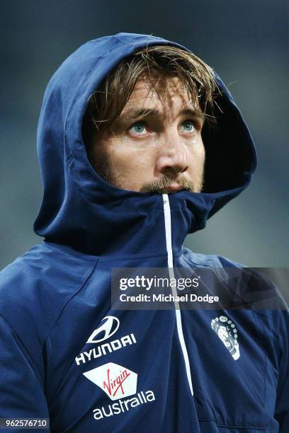 Dale Thomas of the Blues looks upfield in the warm up during the round 10 AFL match between the Geelong Cats and the Carlton Blues at GMHBA Stadium...