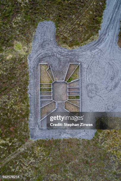 aerial view of built structure on field, highlands, iceland - highlands-of-iceland stockfoto's en -beelden