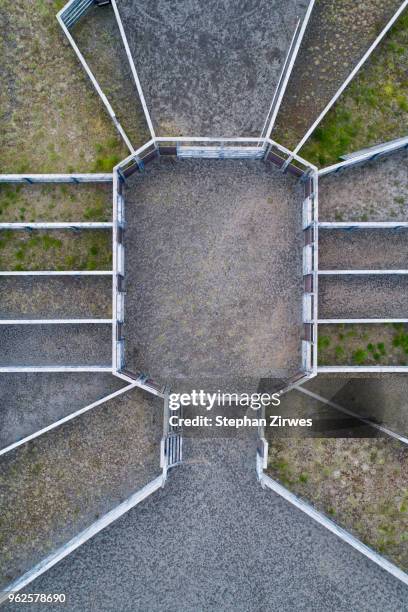 drone view of built structure on field, highlands, iceland - highlands-of-iceland stockfoto's en -beelden