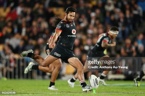 Peta Hiku of the Warriors kicks off during the round 12 NRL match between the New Zealand Warriors and the South Sydney Rabbitohs at Mt Smart Stadium...