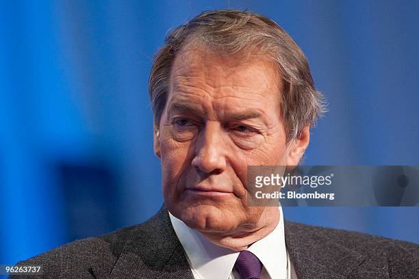 Charlie Rose, television personality, moderates a plenary session titled "The U.S. Economic Outlook" on day three of the 2010 World Economic Forum...