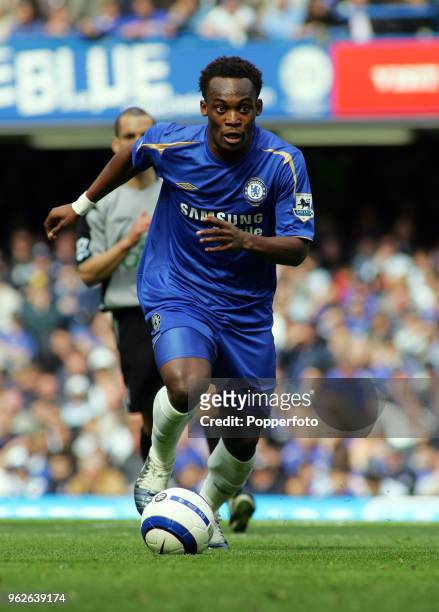 Michael Essien of Chelsea in action during the Barclays Premiership match between Chelsea and Everton at Stamford Bridge in London on April 17, 2006....