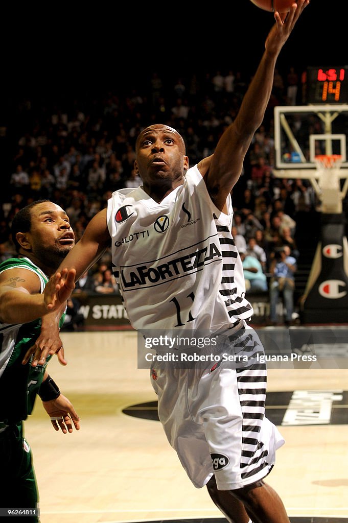 Earl Boykins File Photos