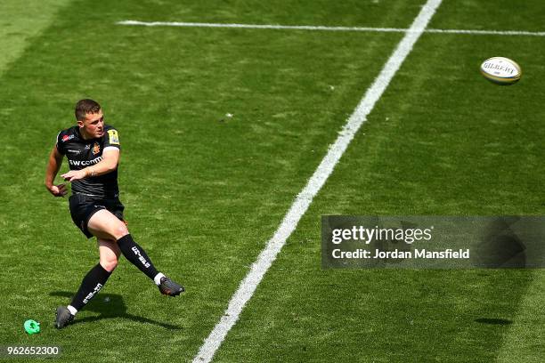 Joe Simmonds of Exeter Chiefs kicks a penalty during the Aviva Premiership Final between Saracens and Exeter Chiefs at Twickenham Stadium on May 26,...