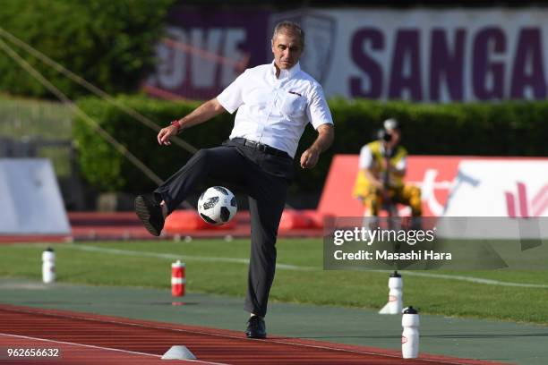 Bosko Gjurovski, coach of Kyoto Sanga kicks the ball during the J.League J2 match between Kyoto Sanga and Yokohama FC at Nishikyogoku Stadium on May...