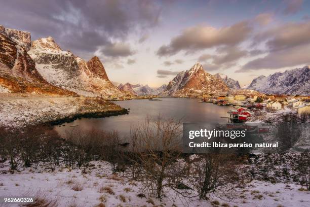 islas lofoten - islas stock-fotos und bilder