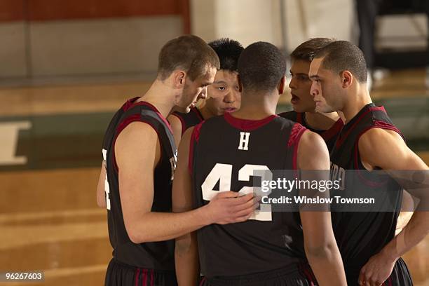 Harvard Jeremy Lin with team during game vs Dartmouth at Leede Arena. Hanover, NH 1/23/2010 CREDIT: Winslow Townson