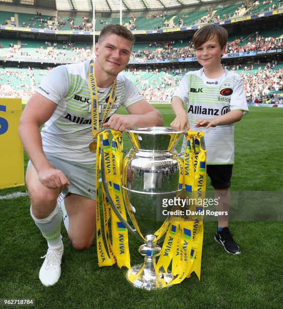 Owen Farrell of Saracens and his brother Gabriel celebrate Saracens victory cduring the Aviva Premiership Final between Exeter Chiefs and Saracens at...